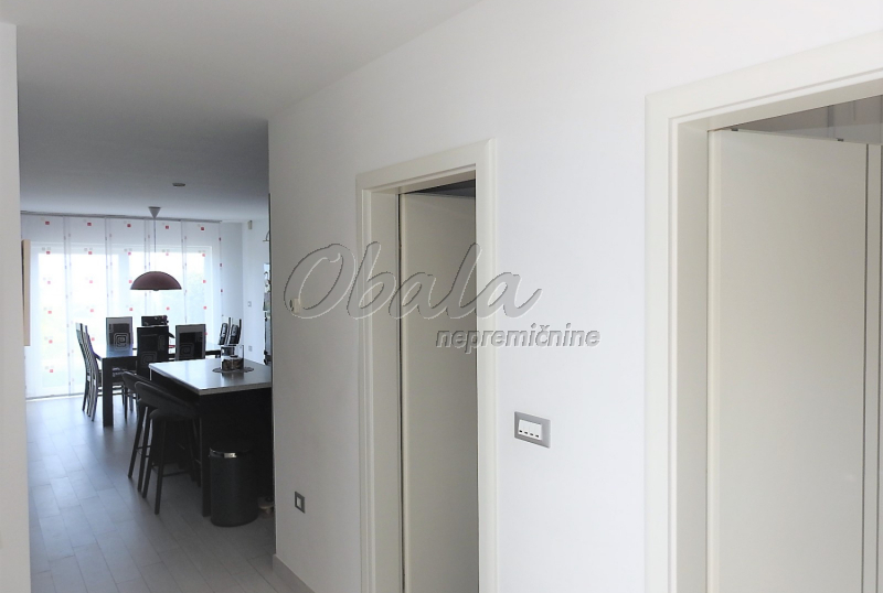 Nepremičnina Koper, Bo&scaron;amarin - galerija 6