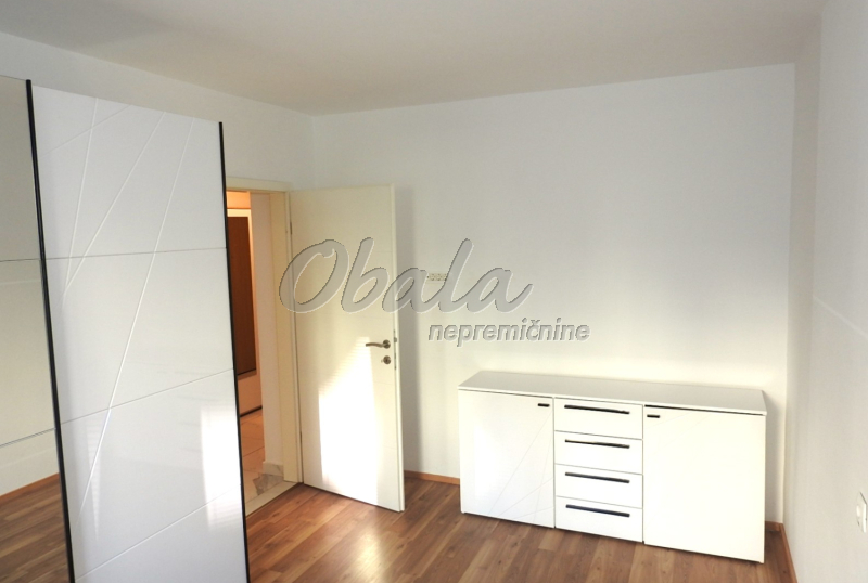 Realestate Lucija, bližina Mercator Diskonta - galerija 21