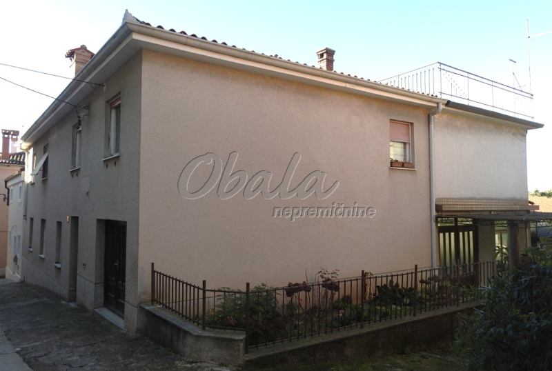 Nepremičnina Izola, rob starega mesta, le 100 m od morja - galerija 2