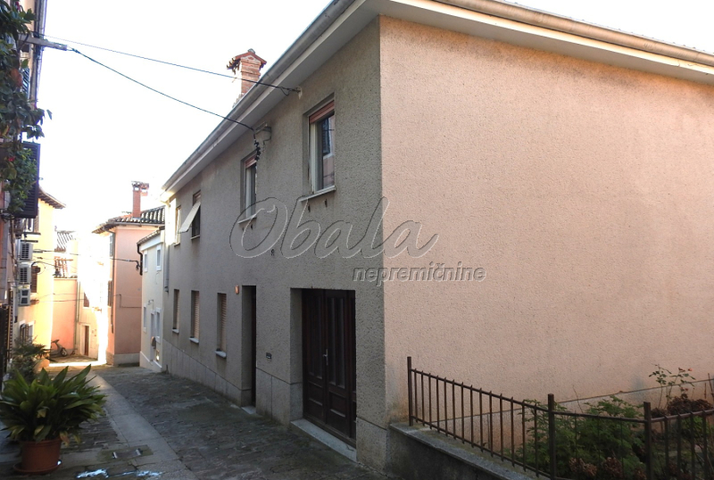 Nepremičnina Izola, rob starega mesta, le 100 m od morja - galerija 7