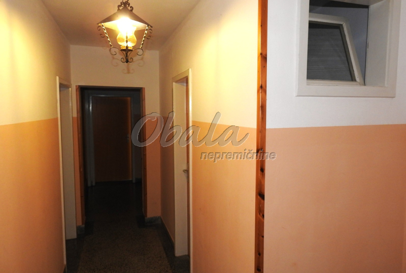 Nepremičnina Izola, rob starega mesta, le 100 m od morja - galerija 8