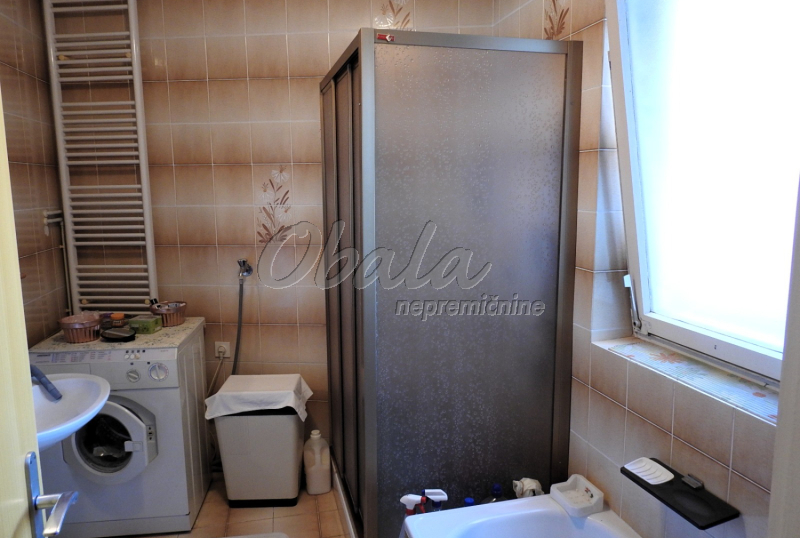 Nepremičnina Izola, rob starega mesta, le 100 m od morja - galerija 14