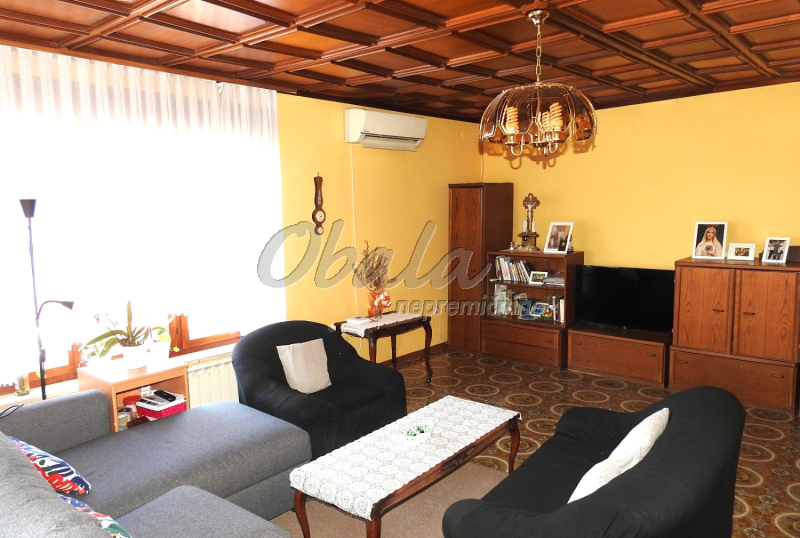 Nepremičnina Izola, rob starega mesta, le 100 m od morja - galerija 23