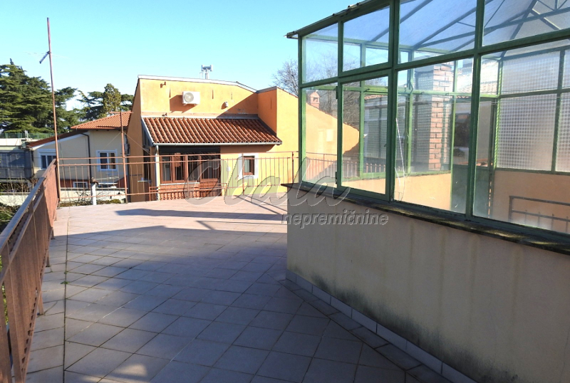 Nepremičnina Izola, rob starega mesta, le 100 m od morja - galerija 36