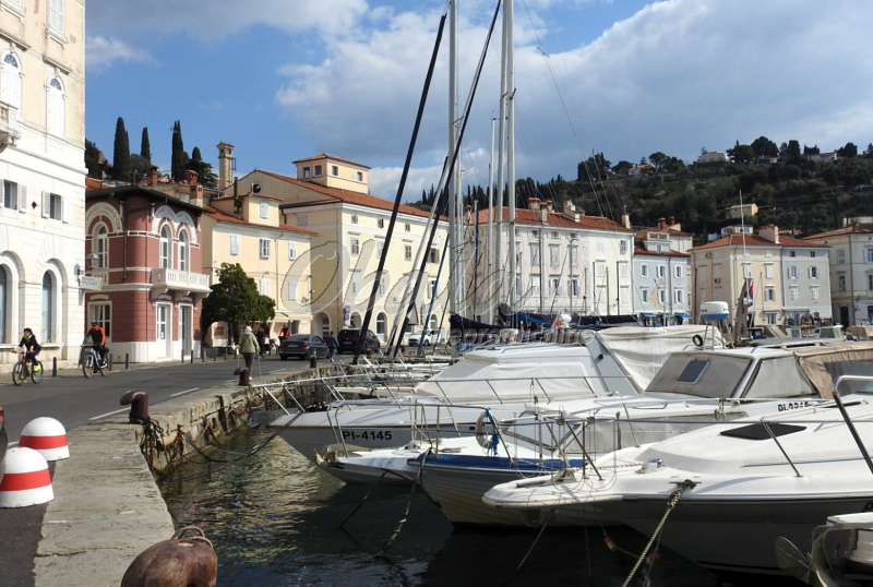 Nepremičnina Piran, druga vrsta, le 100 m od morja