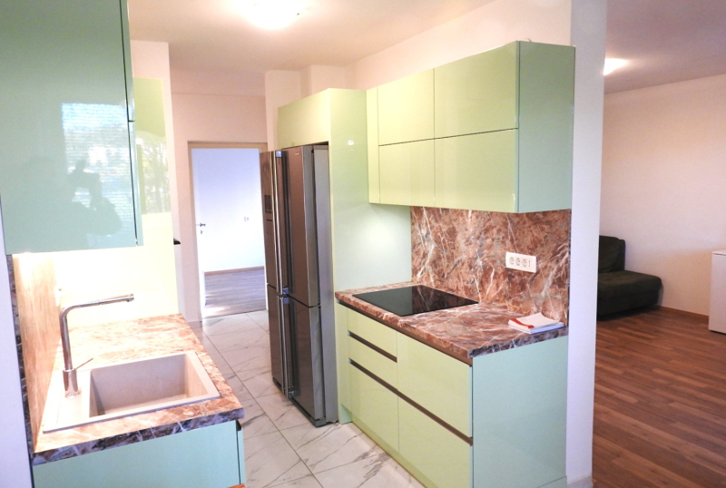 Realestate Lucija, bližina Mercator Diskonta