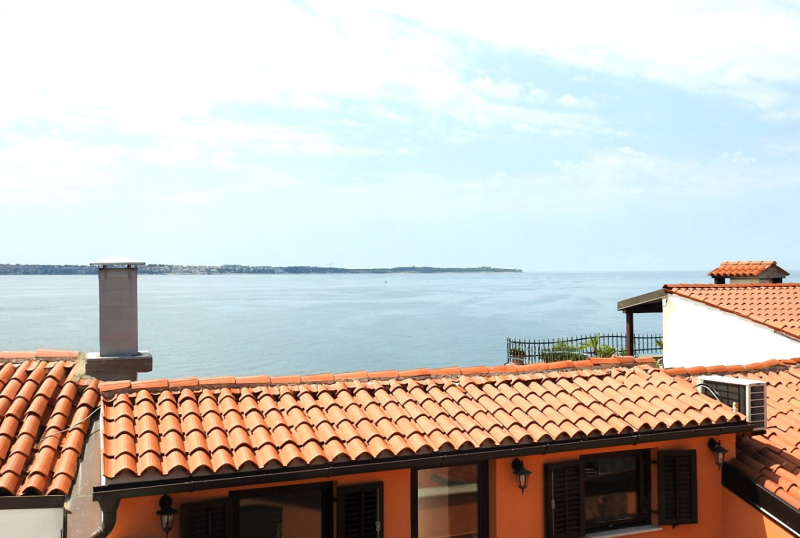Nepremičnina Piran, Punta, druga vrsta ob morju
