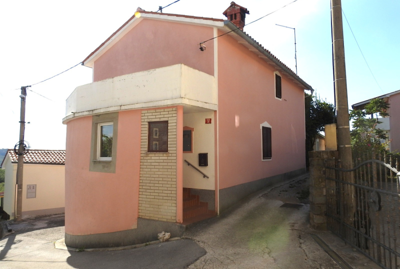 Nepremičnina Koper, Puče, manj&scaron;i zaselek pred vasjo